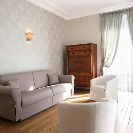 D'hotes De Pouzelande Bed & Breakfast